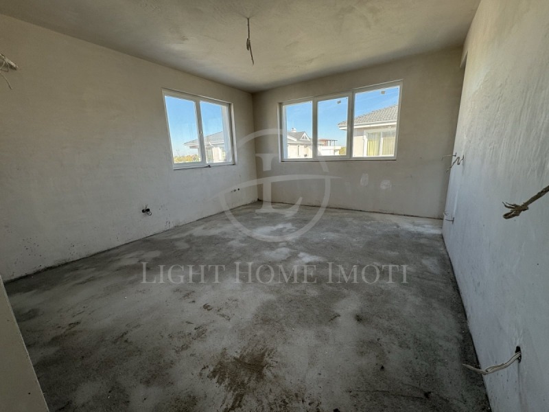 In vendita  Casa Plovdiv , Komatevo , 222 mq | 33973953 - Immagine [11]
