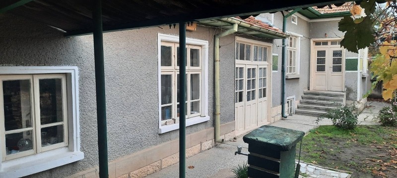 Продава КЪЩА, с. Дибич, област Шумен