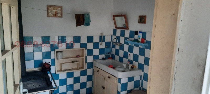 Продава КЪЩА, с. Дибич, област Шумен, снимка 11 - Къщи - 53491603