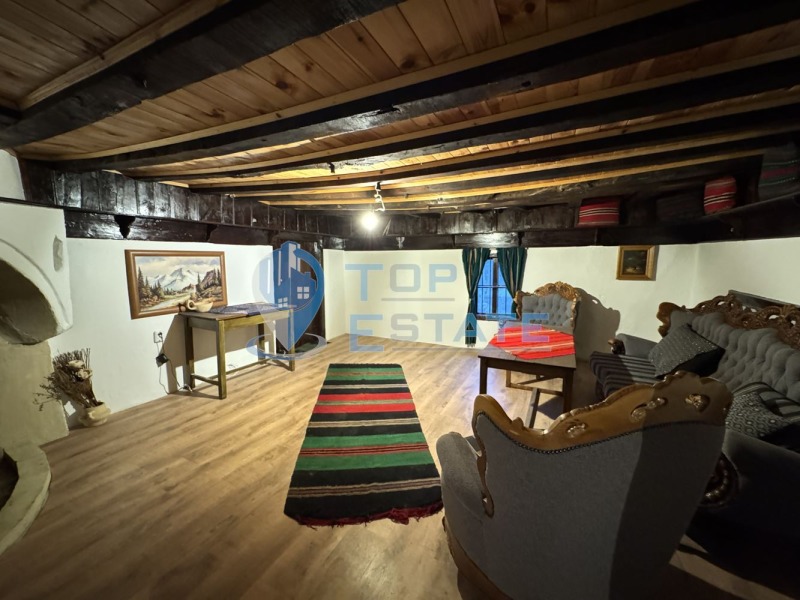 Продава КЪЩА, гр. Елена, област Велико Търново, снимка 2 - Къщи - 53536825