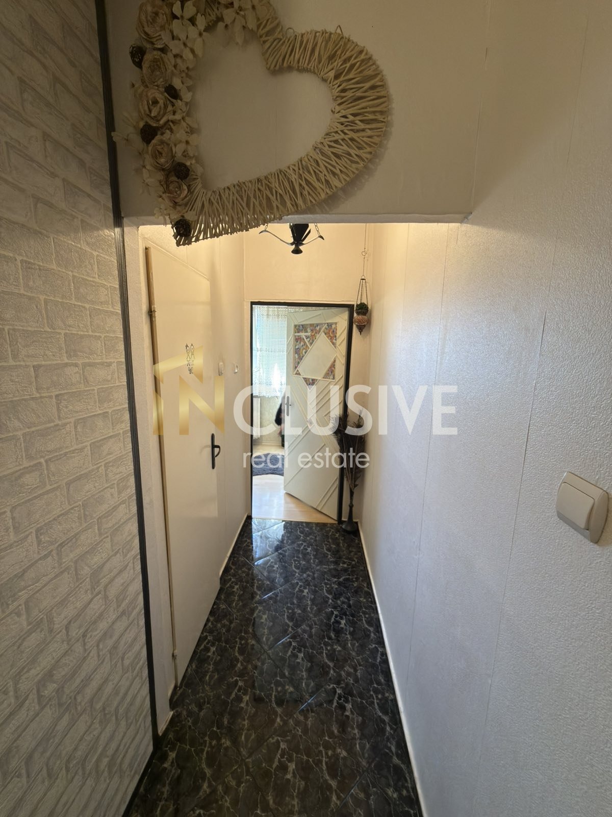 Продава 2-СТАЕН, гр. Перник, Изток, снимка 12 - Апартаменти - 54450727