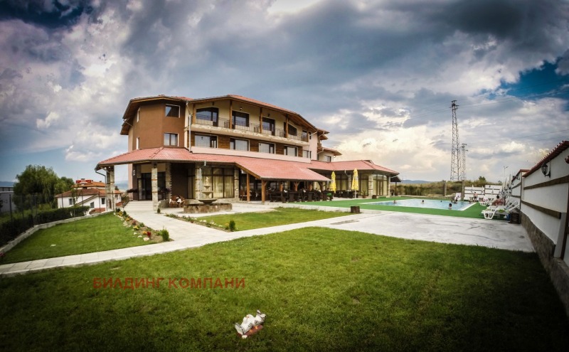 Продава ХОТЕЛ в област Благоевград, с. Копривлен - 416 кв.м / 865 000 € » 1 691 792.95 лв., БИЛДИНГ КОМПАНИ