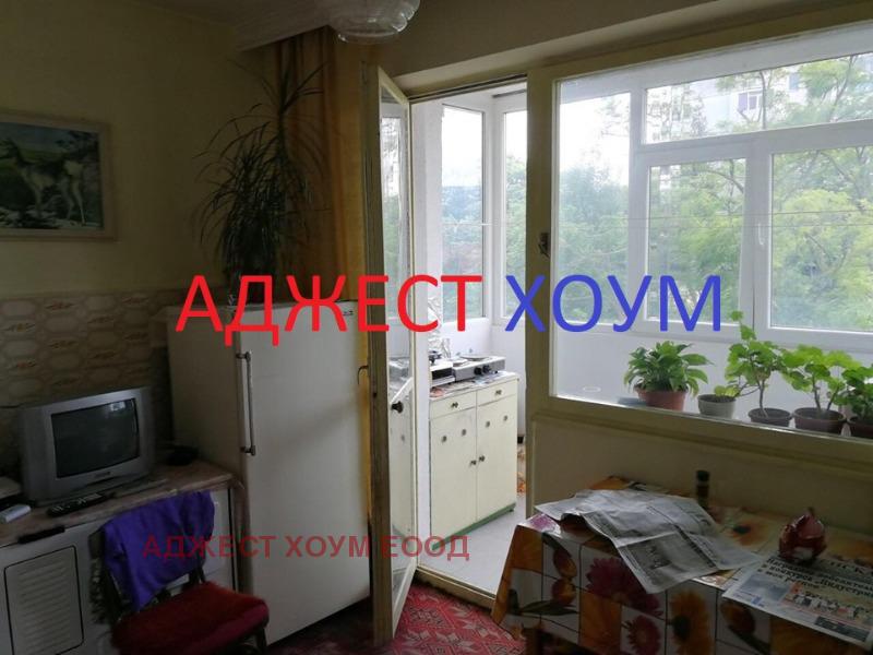 Продава  1-стаен град Шумен , 5-ти полк , 40 кв.м | 72755275 - изображение [2]