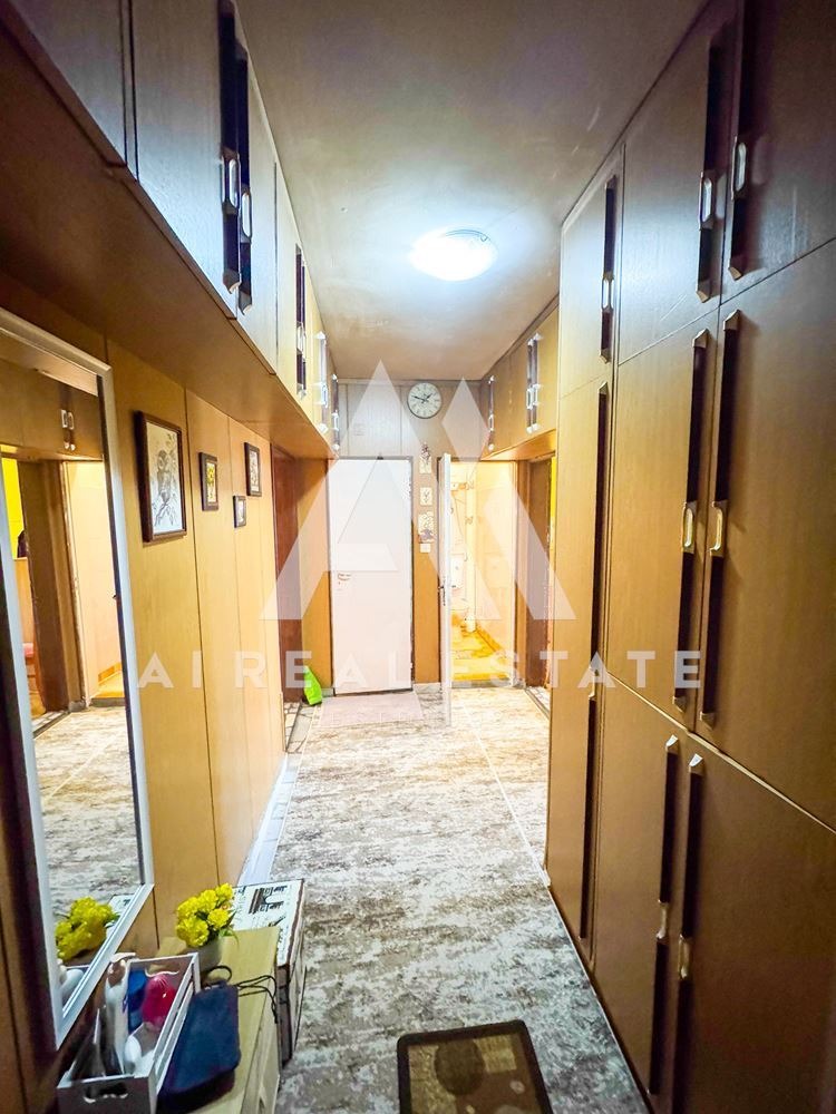 Продава 2-СТАЕН, гр. Плевен, Широк център