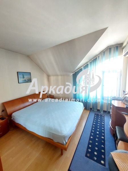 Till salu  3+ sovrum Plovdiv , Centar , 240 kvm | 31820492 - bild [11]