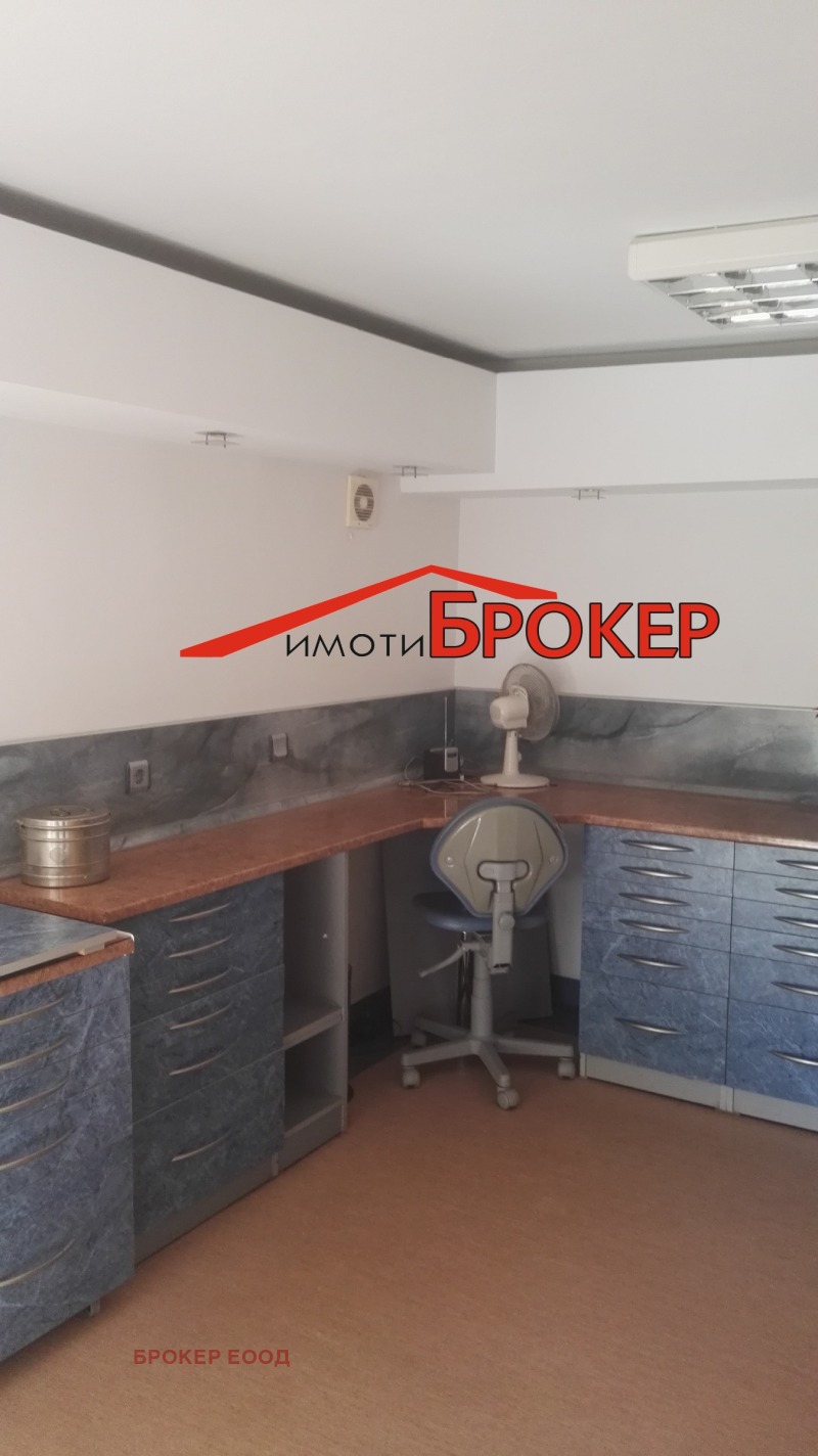 Продава ОФИС, гр. Сливен, Център