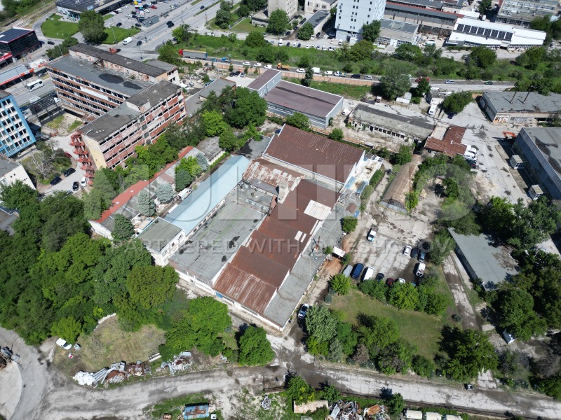 À venda  Construção industrial Plovdiv , Industrialna zona - Sever , 5648 m² | 89797706 - imagem [3]