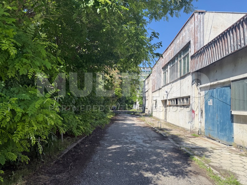 À venda  Construção industrial Plovdiv , Industrialna zona - Sever , 5648 m² | 89797706 - imagem [7]