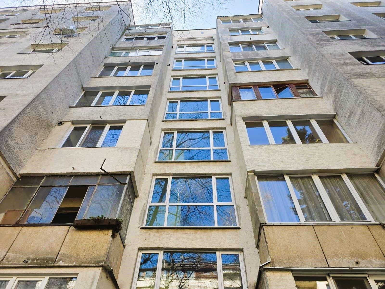 Продава 2-СТАЕН, гр. София, Белите брези