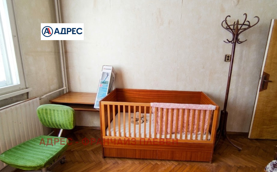 Продава ЕТАЖ ОТ КЪЩА, гр. Плевен, Идеален център, снимка 6 - Етаж от къща - 55560228