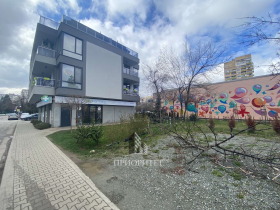 Myymälä Mladost 1, Sofia 2