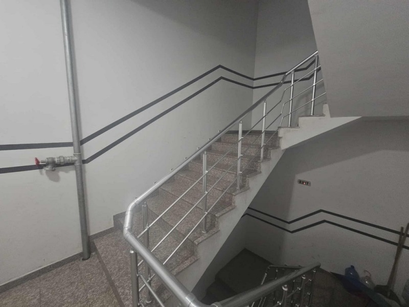 Продава 2-СТАЕН, гр. Кърджали, Възрожденци, снимка 17 - Апартаменти - 52546356