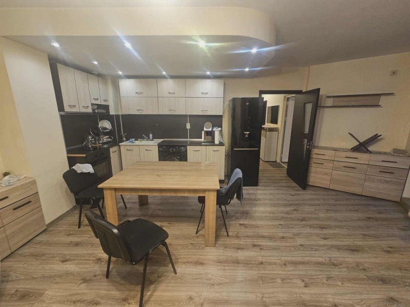 Продава 2-СТАЕН, гр. Кърджали, Възрожденци, снимка 2 - Апартаменти - 52546356