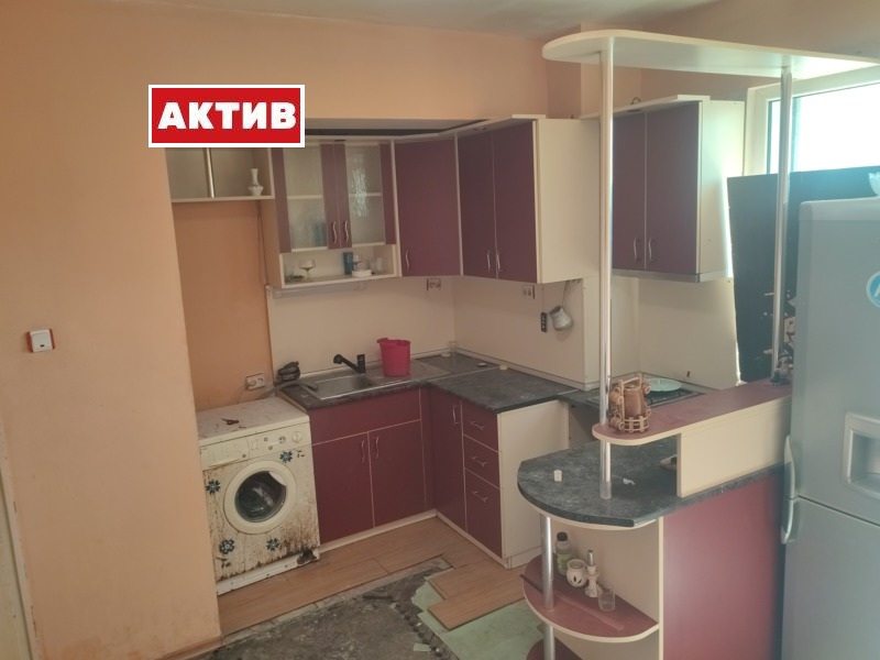 На продаж  3 кімнатна Търговище , Център , 91 кв.м | 36692407