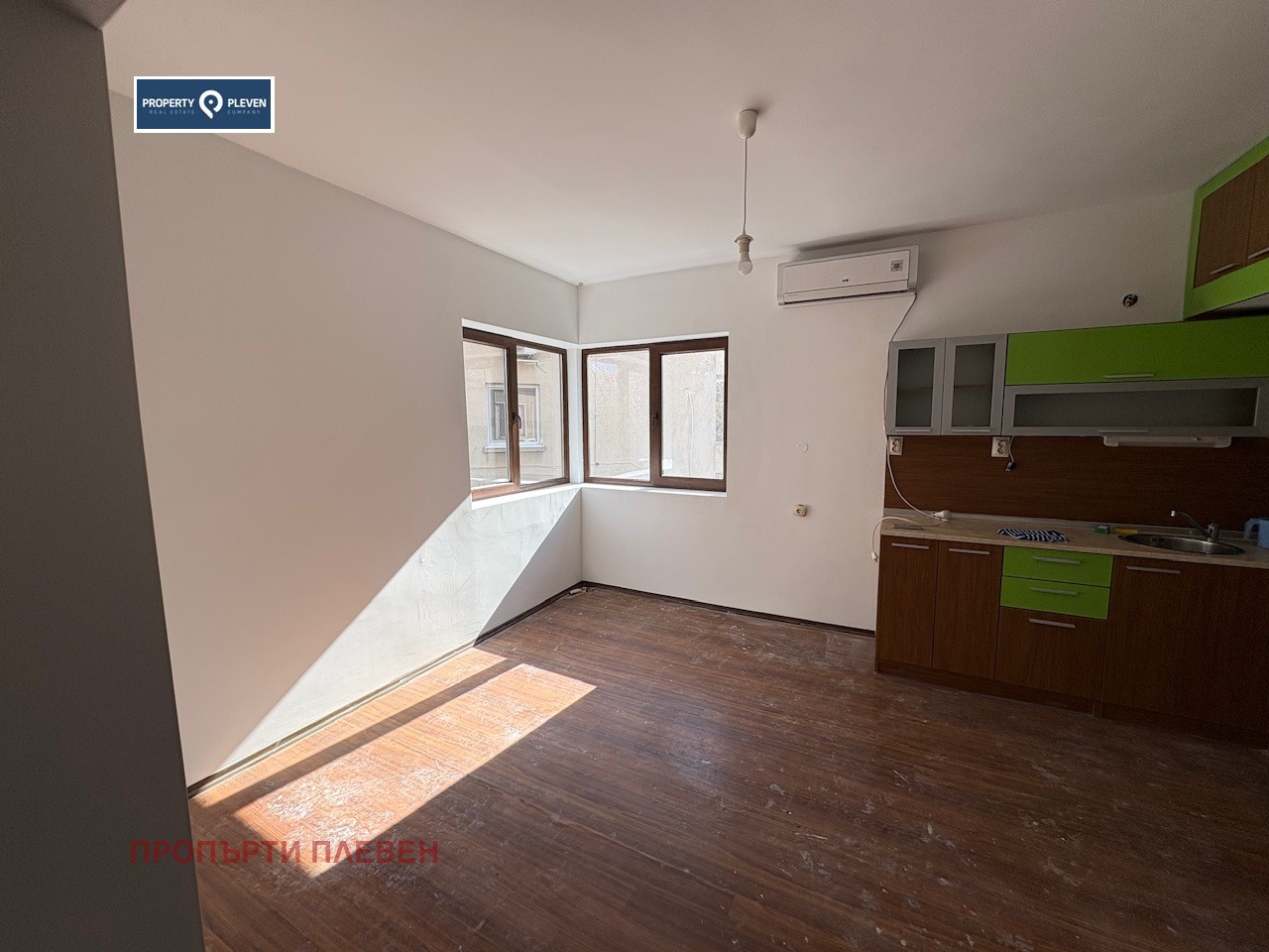 Продава МНОГОСТАЕН, гр. Плевен, Идеален център, снимка 2 - Апартаменти - 53619549