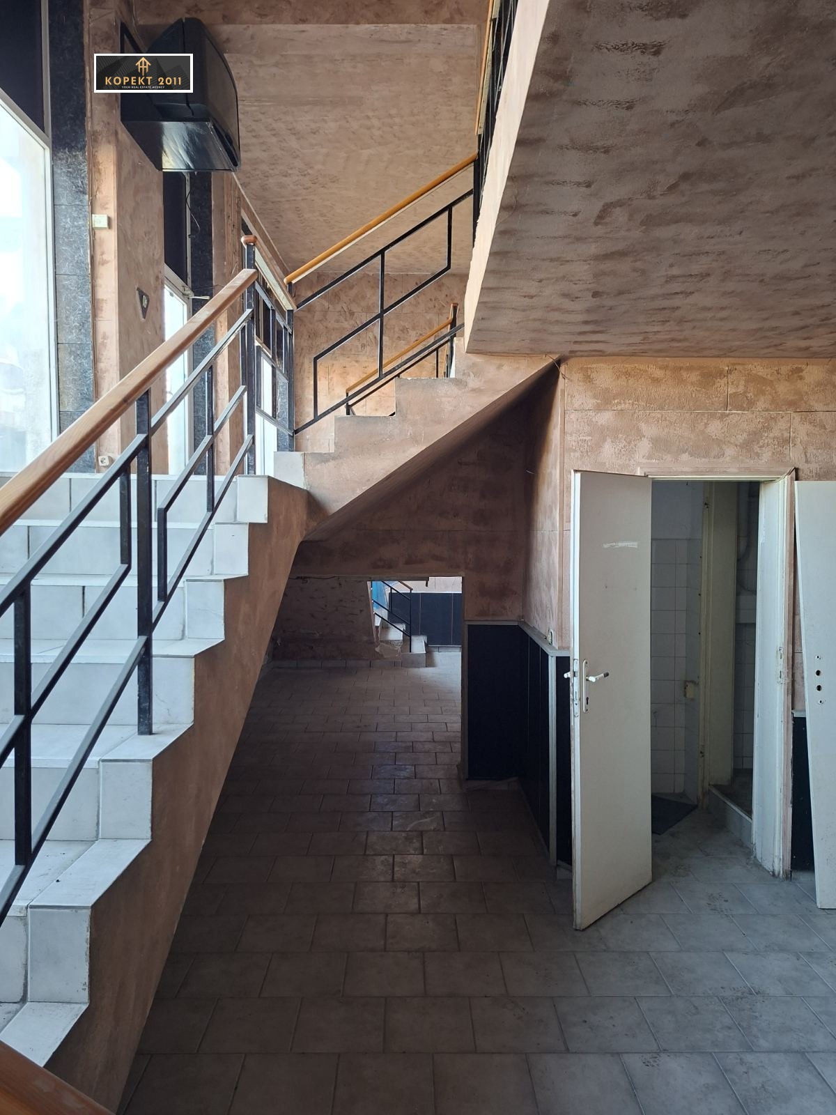 Продава ЗАВЕДЕНИЕ, гр. Русе, Дружба 2, снимка 5 - Заведения - 53704531