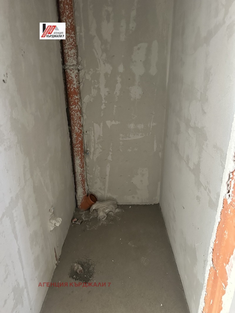 Продава 3-СТАЕН, гр. Кърджали, Възрожденци, снимка 5 - Апартаменти - 53414079