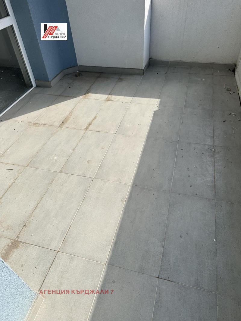 Продава 3-СТАЕН, гр. Кърджали, Възрожденци, снимка 9 - Апартаменти - 53414079