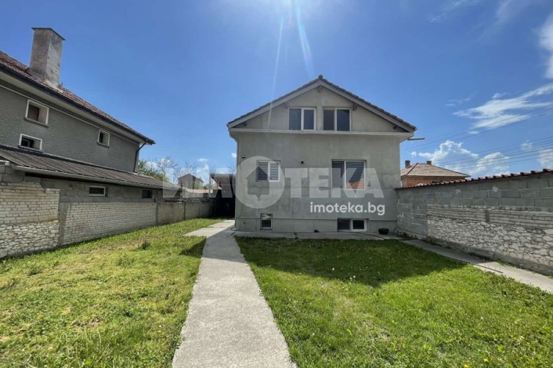 Продава  Къща, област Пловдив, с. Житница •  149 000 EUR • ID 96032272 — holmes.bg - [1] 