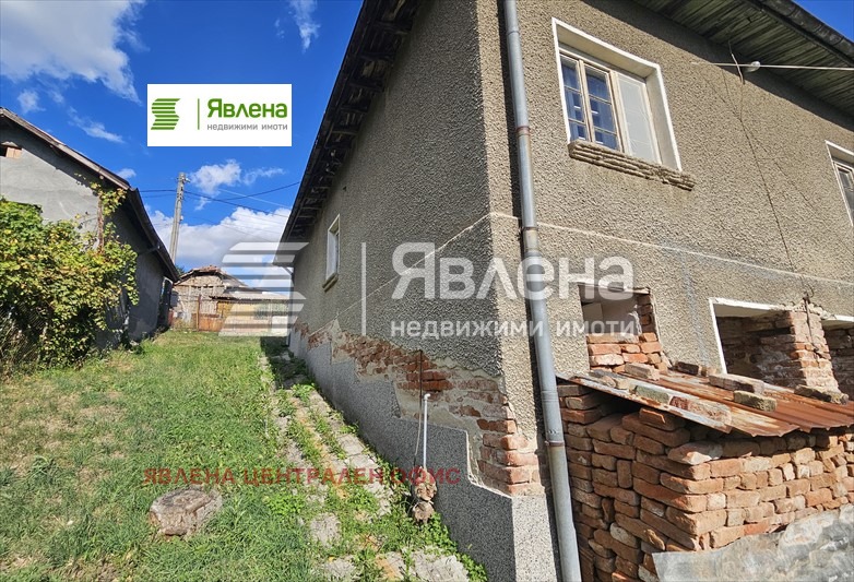 Продава КЪЩА, с. Големо Бучино, област Перник, снимка 9 - Къщи - 54743602