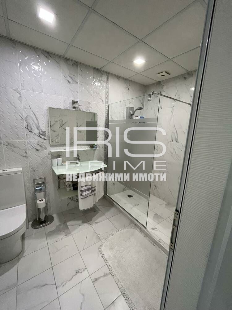 Продава КЪЩА, гр. Шумен, Център, снимка 3 - Къщи - 55724387