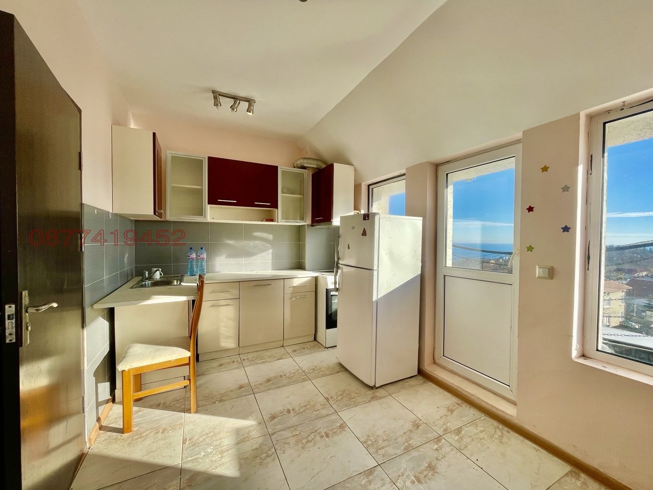 Продава 3-СТАЕН, гр. Варна, Галата, снимка 2 - Апартаменти - 54492940