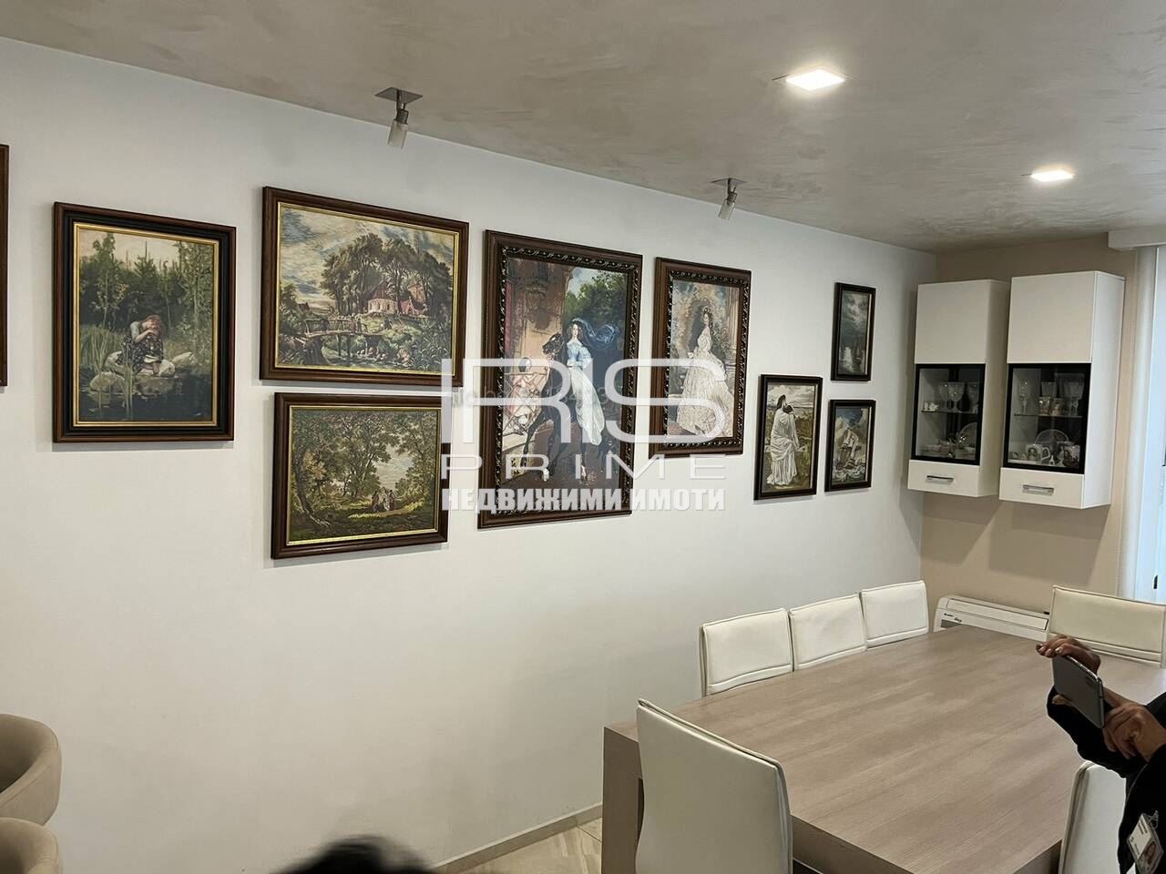 Продава КЪЩА, гр. Шумен, Център, снимка 5 - Къщи - 55724387