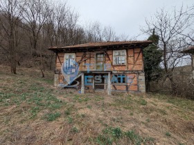 Casa Plachkovtsi, regione Gabrovo 1