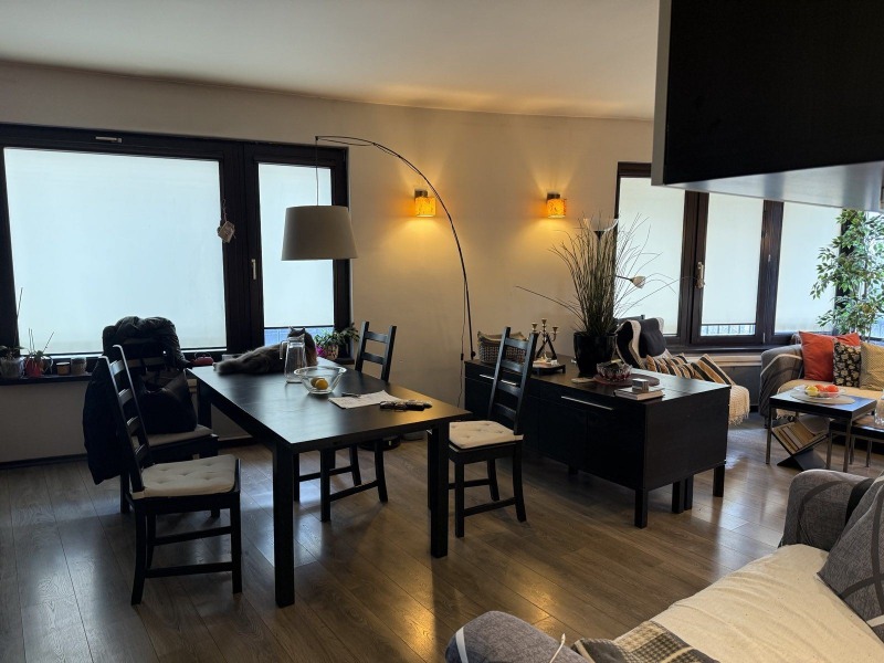 Продава 2-СТАЕН, гр. София, Оборище, снимка 2 - Апартаменти - 52876302