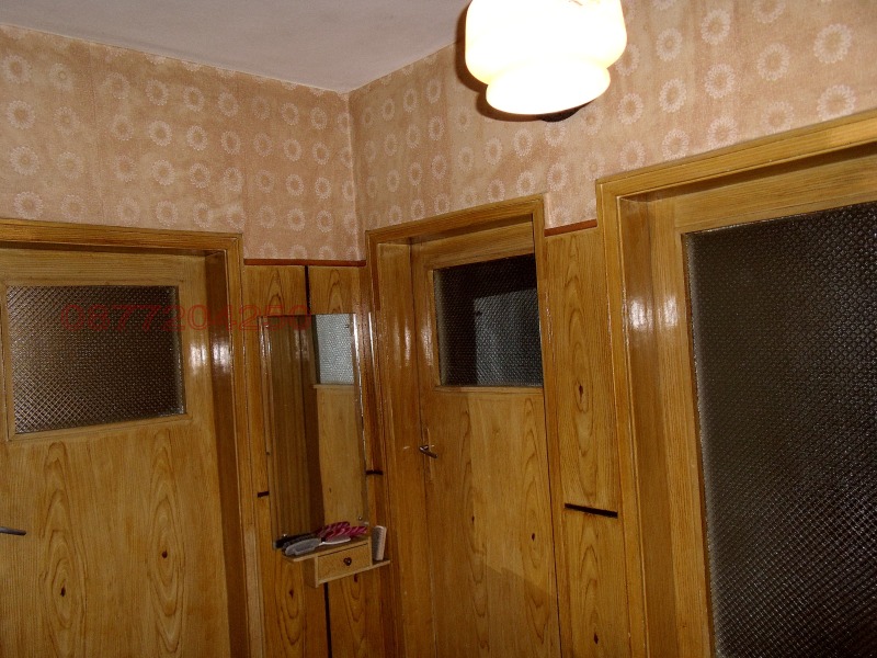 Продава 3-СТАЕН, гр. Кърджали, Център, снимка 2 - Апартаменти - 53392609