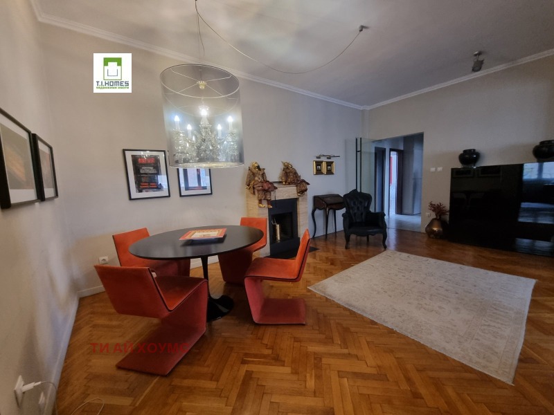 À venda  Mais de 3 quartos Sofia , Centar , 140 m² | 86684339 - imagem [2]