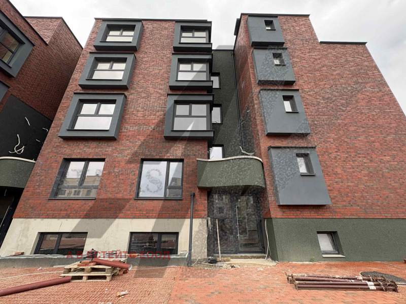 For Sale  3+ bedroom Sofia , Vitosha , 226 sq.m | 40954469
