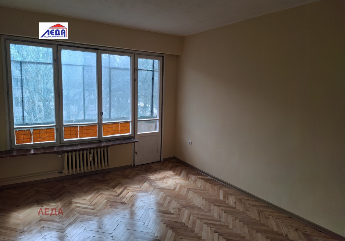 Продава 1-СТАЕН, гр. Плевен, Сторгозия, снимка 3 - Апартаменти - 53972627