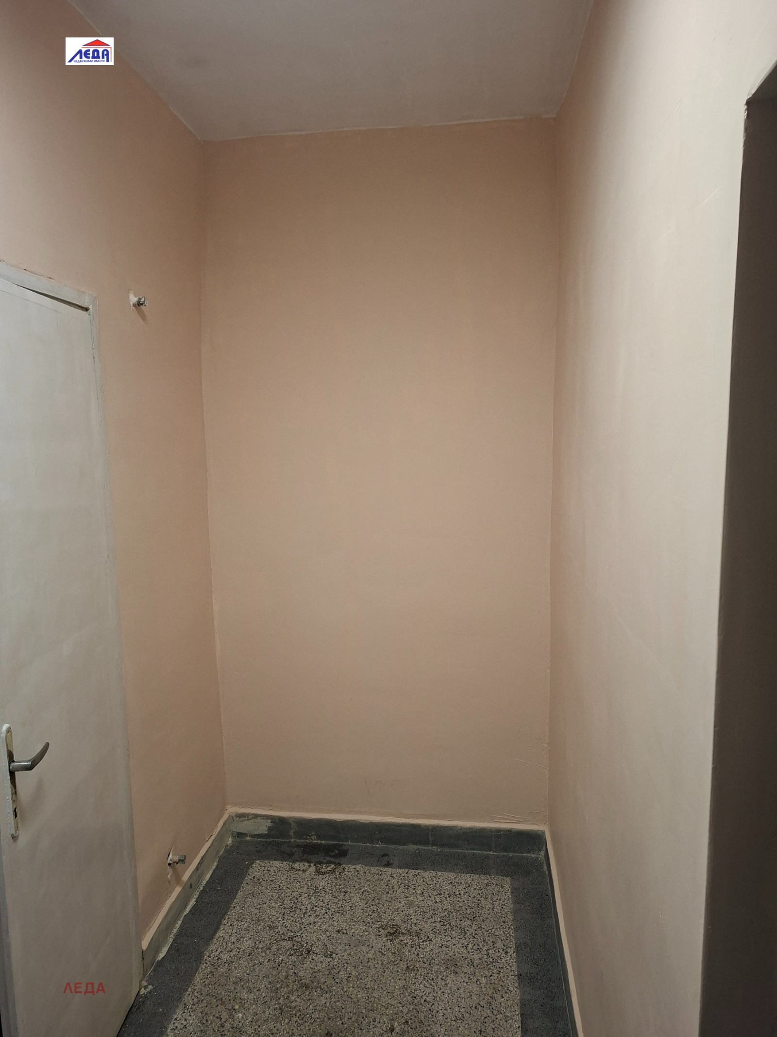 Продава 1-СТАЕН, гр. Плевен, Сторгозия, снимка 8 - Апартаменти - 53972627