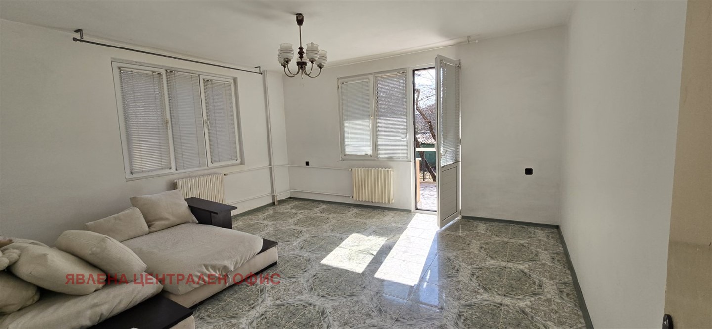 Продава КЪЩА, гр. София, с. Бистрица, снимка 2 - Къщи - 53765097