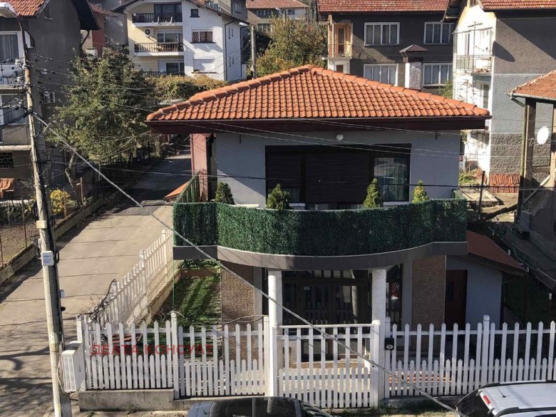 Продава КЪЩА в град Перник, Байкушева махала - 180 кв.м / 350 000 € » 684 540.50 лв., ДЕЛТА КОНСУЛТ