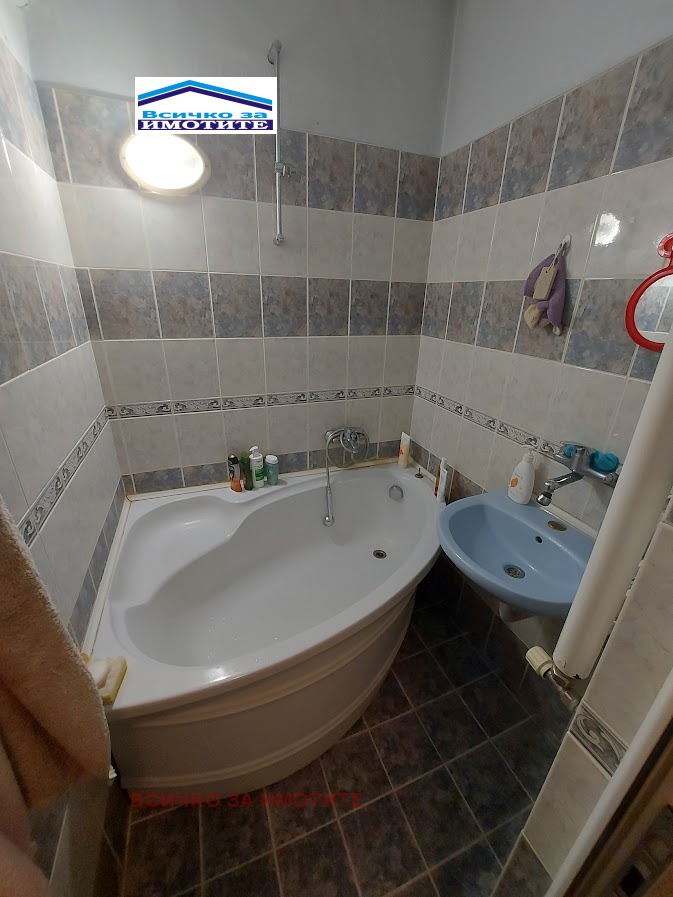Продается  1 спальня Русе , Алеи Възраждане , 70 кв.м | 79983898 - изображение [7]