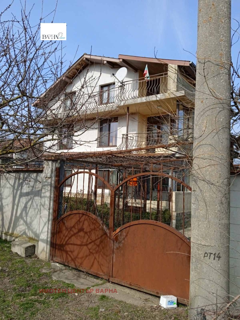 Продава  Къща област Варна , с. Левски , 250 кв.м | 73420599 - изображение [2]