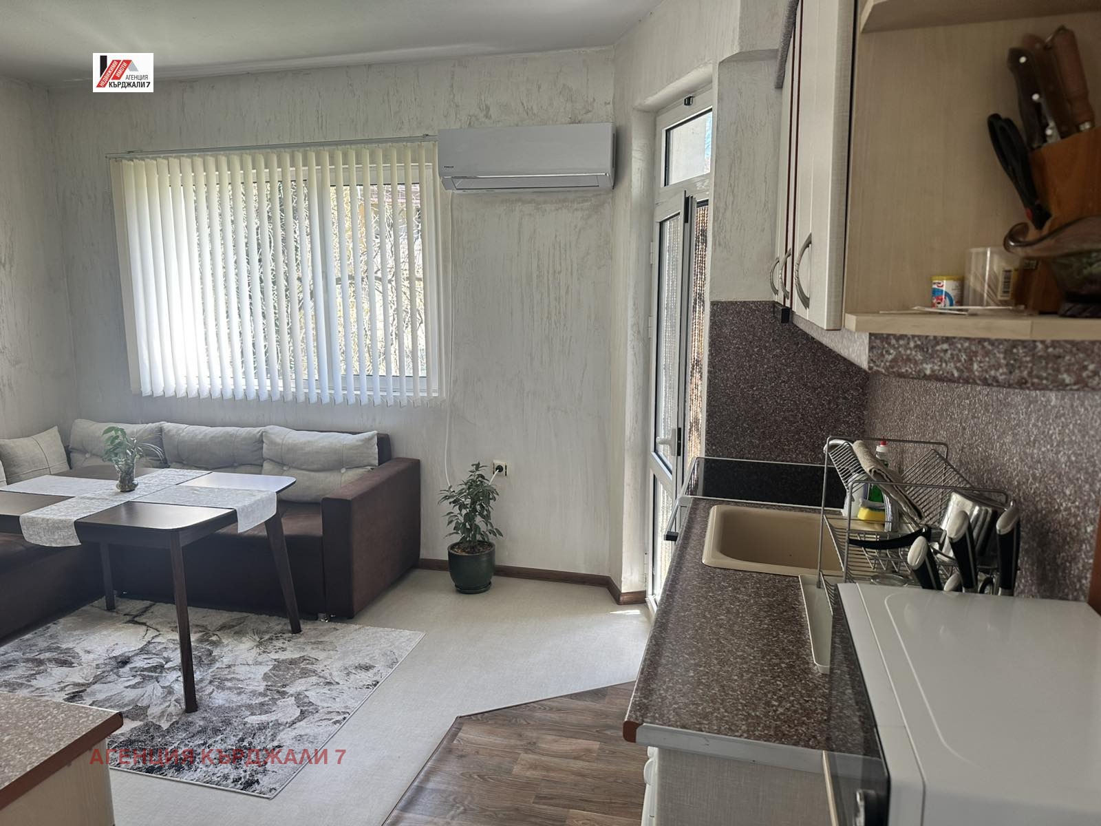 Продава 4-СТАЕН, гр. Кърджали, Център, снимка 3 - Апартаменти - 54131961