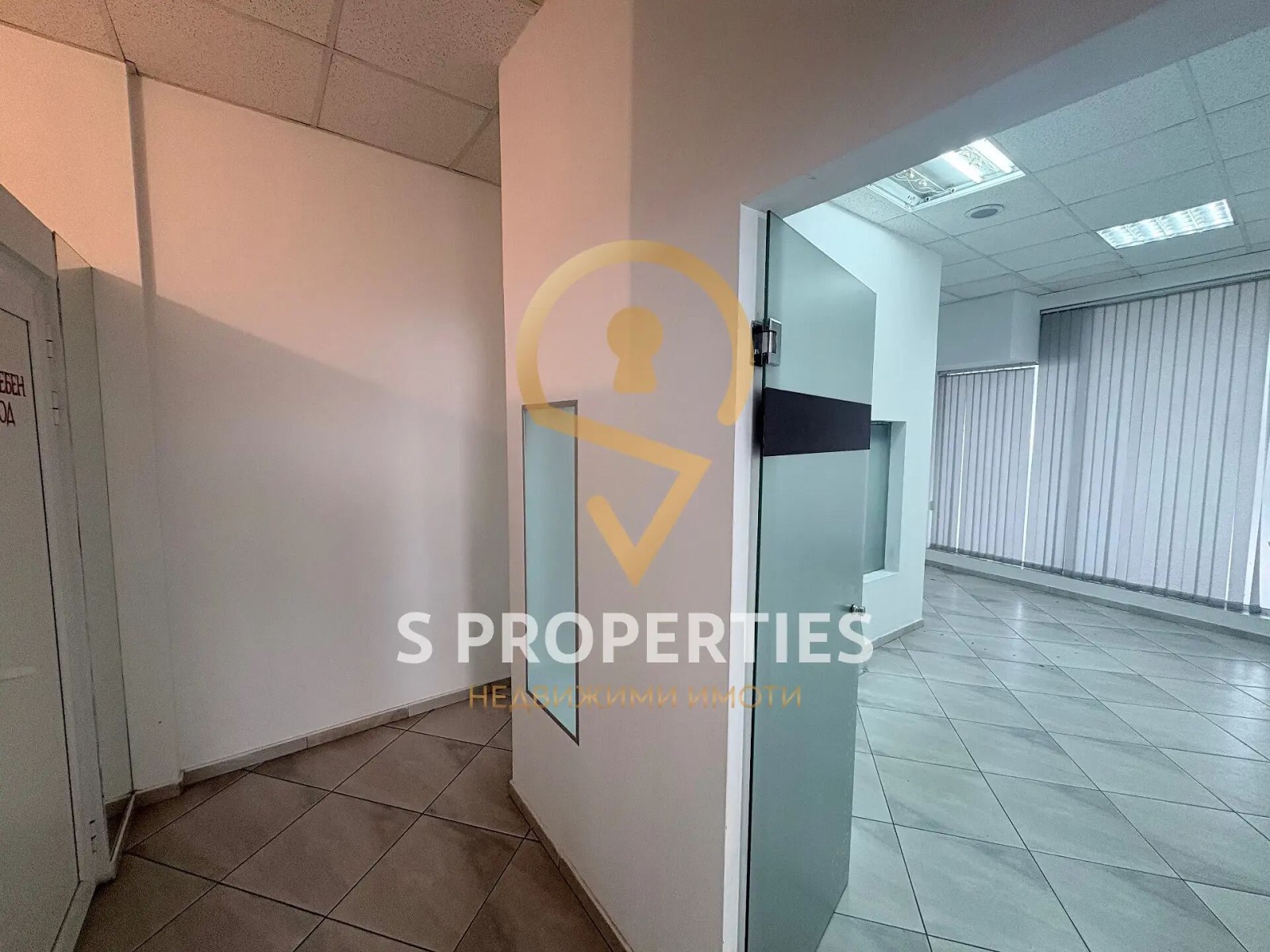 Продава ОФИС, гр. Варна, Лятно кино Тракия, снимка 11 - Офиси - 54879954
