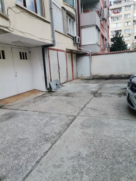 Garaż Geo Milew, Sofia 2