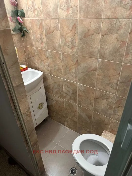 Продава 2-СТАЕН, гр. Пловдив, Кършияка, снимка 2 - Апартаменти - 54705672