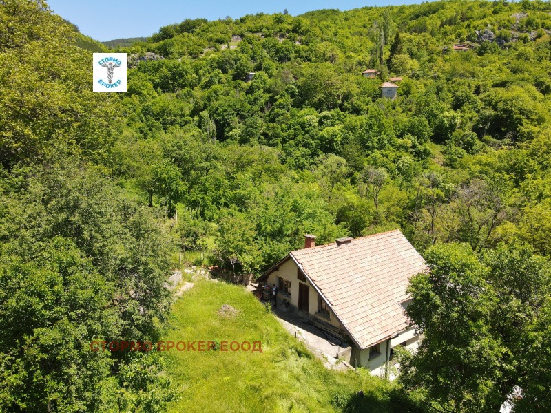 Til salg  Hus region Kyustendil , Tsarvenyano , 180 kvm | 52160282 - billede [3]