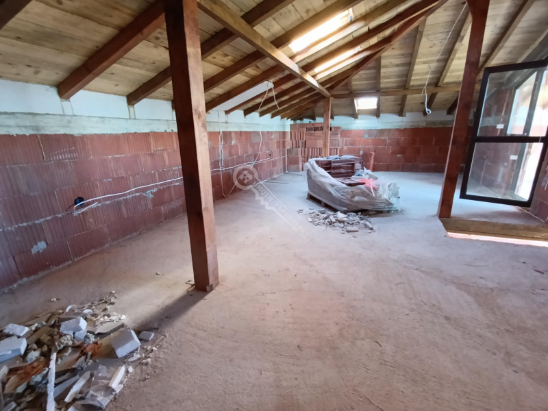 Продава КЪЩА, с. Враниловци, област Габрово, снимка 12 - Къщи - 52545876