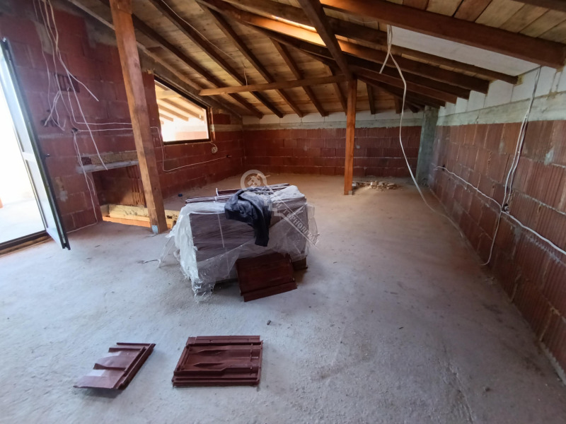 Продава КЪЩА, с. Враниловци, област Габрово, снимка 13 - Къщи - 52545876