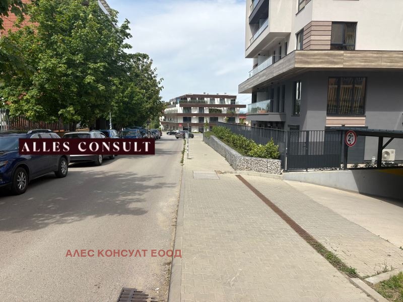 Till salu  Garage Sofia , Vitosja , 56 kvm | 57281472 - bild [3]