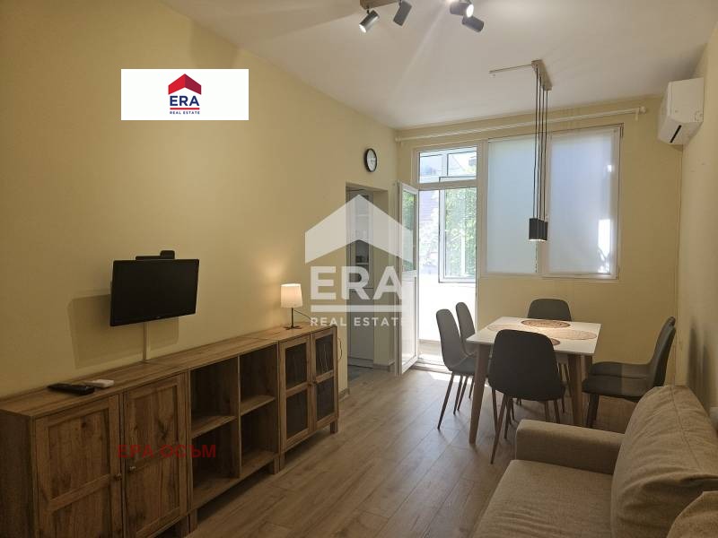 Продава 2-СТАЕН, гр. Ловеч, Широк център, снимка 2 - Апартаменти - 54863279