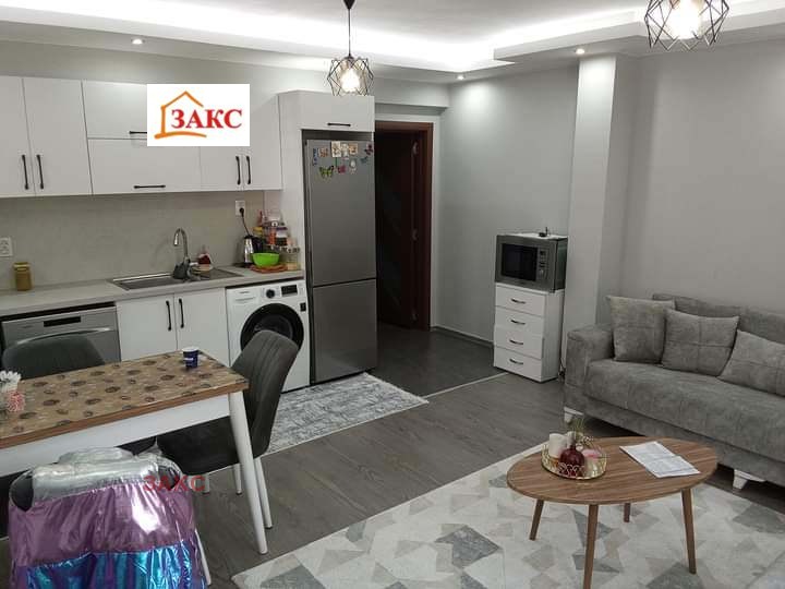 Продава  3-стаен област Кърджали , гр. Момчилград , 135 кв.м | 49176793