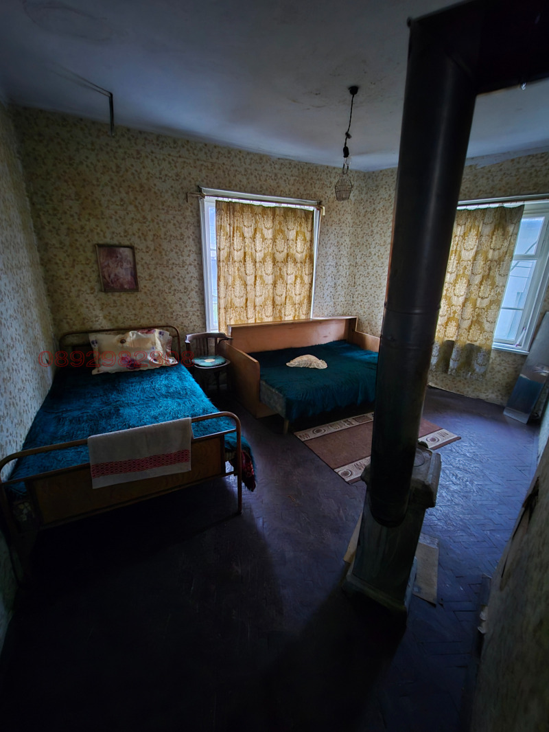 Продава КЪЩА, с. Копиловци, област Монтана, снимка 5 - Къщи - 52784219