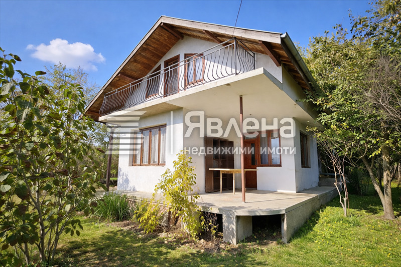Продава КЪЩА, с. Дъбравино, област Варна, снимка 2 - Къщи - 54001587